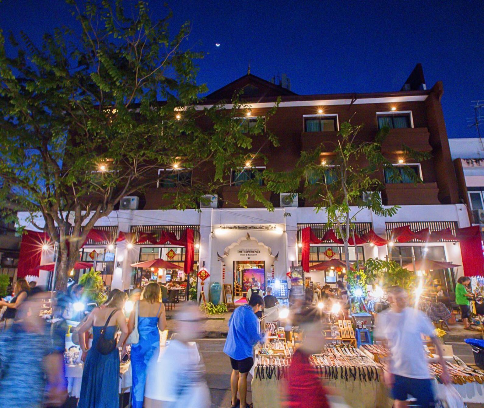 Отель The Experience Walking Street Чиангмай Экстерьер фото